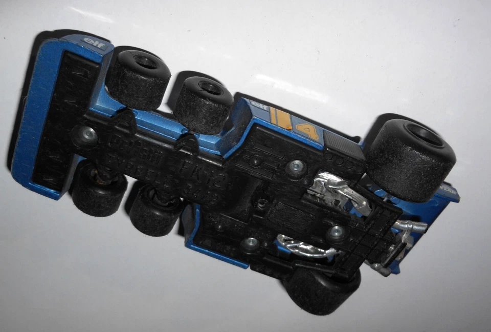 Modellino auto Polistil scala 1:32 FK12 pressofuso livrea elf corsa Tyrrell P34 - Immagine 4 di 4