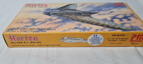 PM Model 1.72 SCALE Horten Ho-229A-1(Ho-IX) PM 210 Boxed Plastic Model Kit - Picture 4 of 7