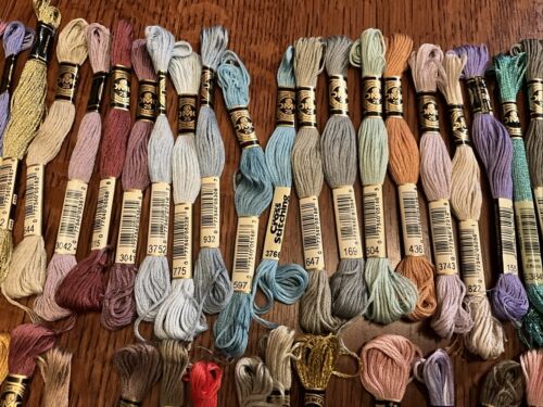 RARE!! DMC Lot 44 Cotton Embroidery Thread Floss Assorted Colors Vintage Colors - Picture 10 of 15