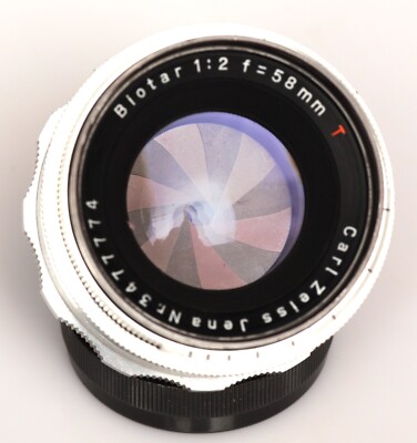Carl Zeiss Jena BIOTAR Red T Lens f2 58mm M42 and EF mount MINT