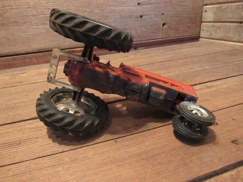 Vintage Die Cast TRUE-SCALE Farm Tractor - JUNKYARD PARTS! - Picture 9 of 12