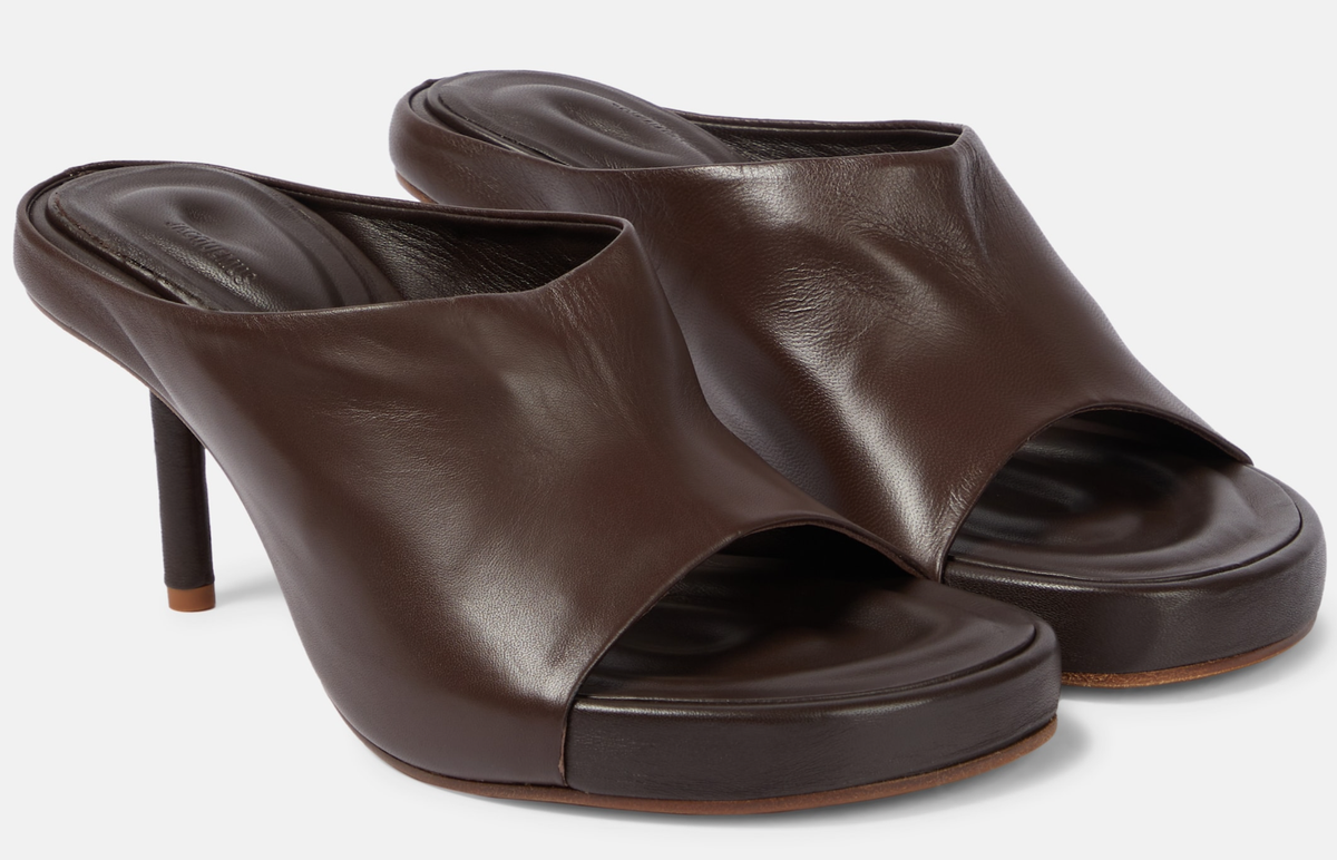 【送料&関税込】Jacquemus nuvola Heeled Mules NIB Jacquemus Les Mules Nuvola Brown Calf Leather Platform