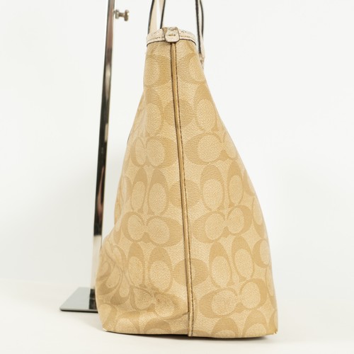 COACH Signature Beige Canvas Tote Bag Shoulder Handbag Style 225233101701 - Picture 8 of 17