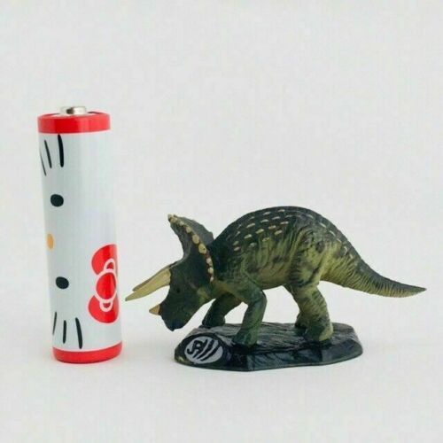 JURASSIC PARK III TRICERATOPS Mini Figure KAIYODO 2001 JAPAN 3 World - Picture 2 of 7