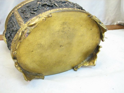 Antique AB Paris Repousse High Relief Jewelry Trinket Dresser Box Casket Chest - Bild 10 von 11