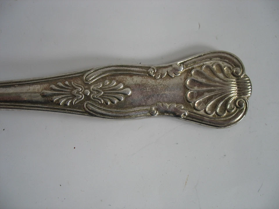 The Sheffield Silver Co Silverplate Spaghetti pasta Serving Piece Fork 11" shell - Image 2 of 4