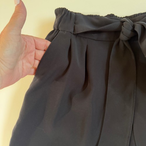 Pantaloni LULULEMON Noir Crop neri gamba larga con cintura cropped vita alta taglia 4 usati in ottime condizioni - Foto 10 di 15