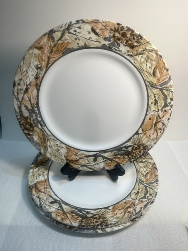 4 Corelle Woodland Leaves Camouflage Dinner Plates USA 10 3/4”. 559 - Picture 1 of 4
