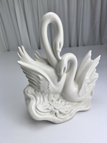 VTG 1950s Hull Pottery White Graceful Swan + Lotus Planter #81 Statue Home Decor - Picture 3 of 14