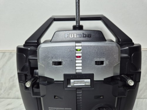 Futaba Attack RC Radio Transmitter & Receiver Set AM 40MHz 2CH Channel T2ER - Picture 5 of 15