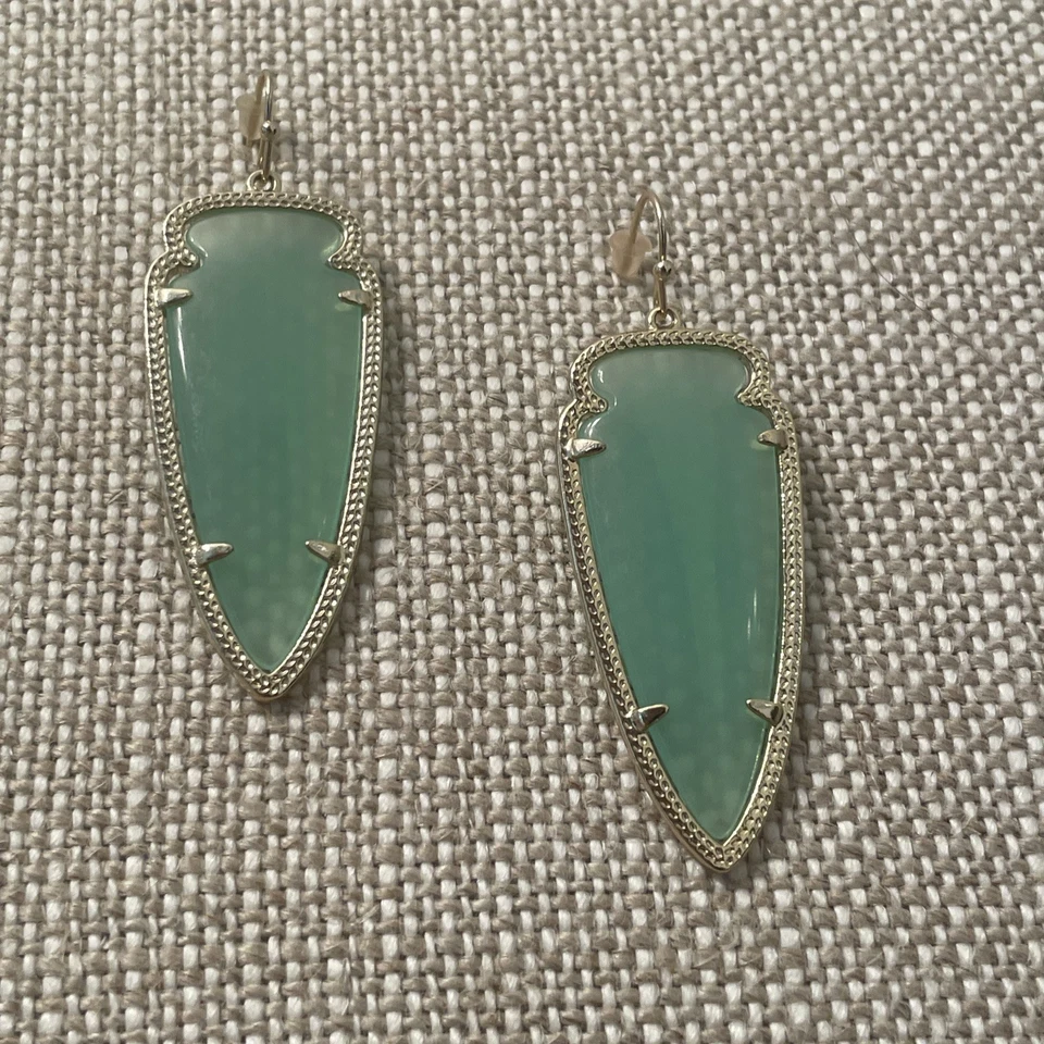 Серьги позолоченные желтым золотом с небесно-зеленым халцедоном Kendra Scott - Изображение 4 из 4