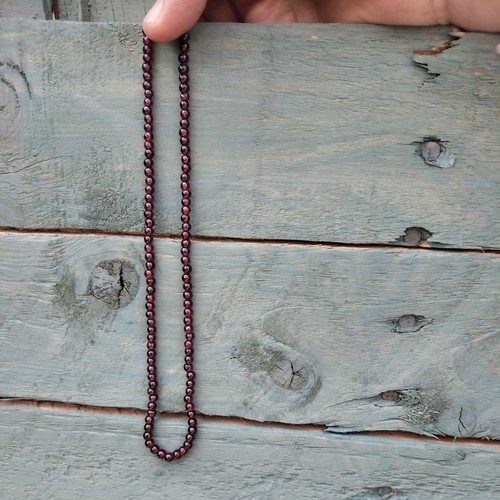 garnet single strand necklace 16 inches vintage round beads