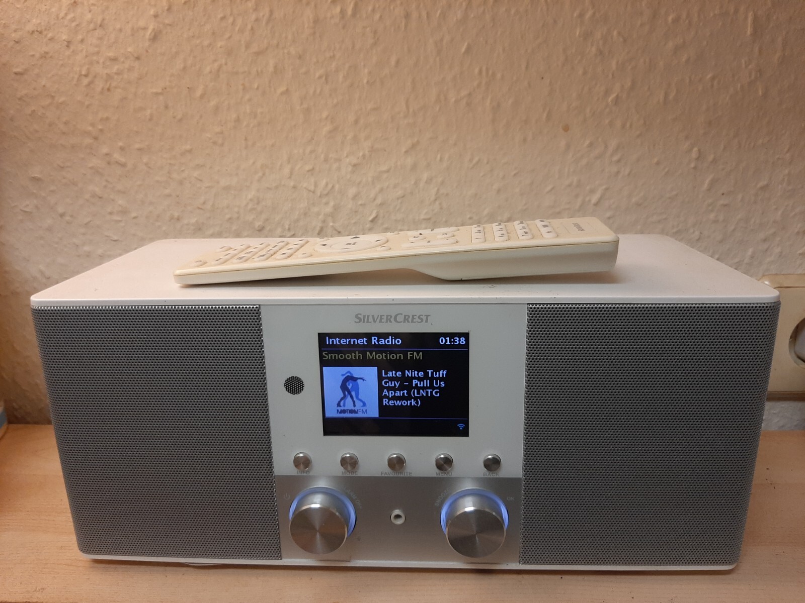 Silvercrest Design Wifi DAB WLan Stereo mit Farbdisplay