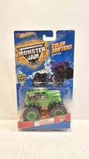 Hot Wheels Monster Jam GREEN Grave Digger 30th Anniversary Color Shifters Editio