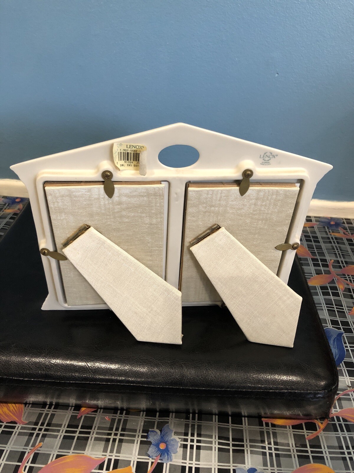 Picture 2 of 4