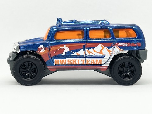 Hot Wheels Rockster Custom Treasure Hunt HW Sports Ski Team 1/64 Custom Wheels - Picture 9 of 10
