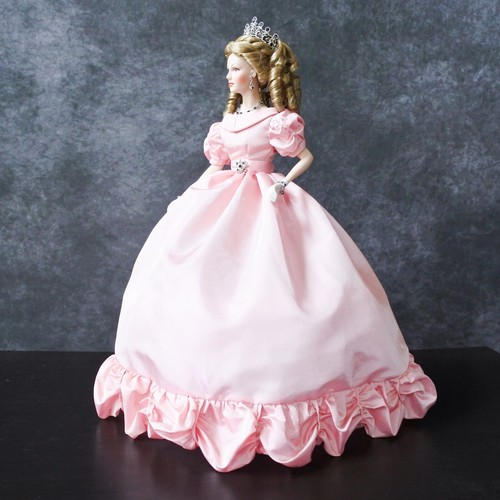 Franklin Mint Heirloom Grace Kelly Princess Ball Of The Century Porcelain Doll - Picture 3 of 7