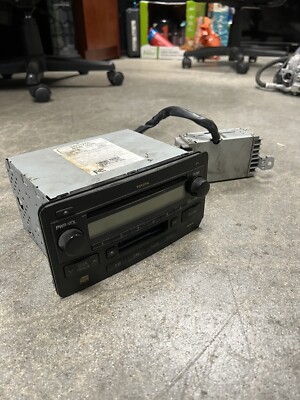 けーた　1本目 03-04 Toyota Sequoia JBL Cassette 6 Disc CD Player 86120