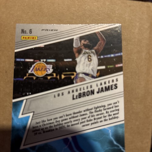 LeBron James 2021-22 Panini Mosaic Prizm Thunder Lane #6 Lakers NBA - Picture 3 of 6