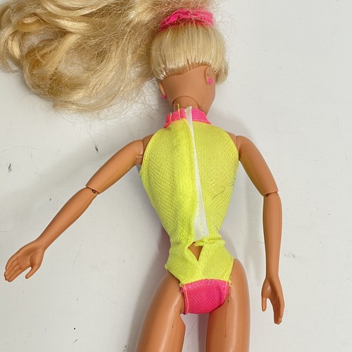 Vtg Barbie Doll 12” Mattel 1993 Blonde Hair Blue Eyes Speedo Sporty Outfit - Picture 6 of 12