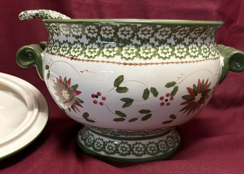 Sopera E5508 Temptations by Tara Old World 3 cuartos con cuchara y tapa EXCELENTE - Imagen 5 de 6