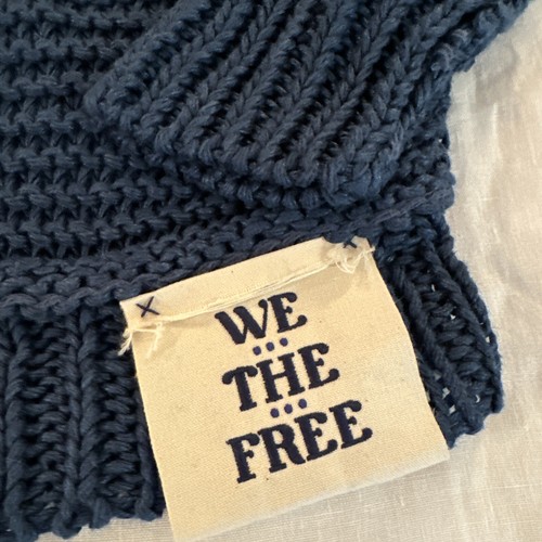 Free People We The Free Women Sweater Chunky Blue Essential Linen Crew Sz XS New - Picture 3 of 6