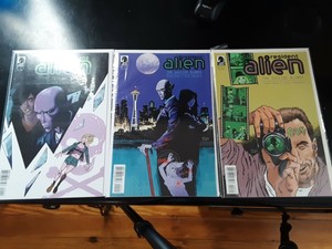 Resident-Alien-The-suicide-Blonde-1-3-High-Grade-Comic-Book-RM6-241
