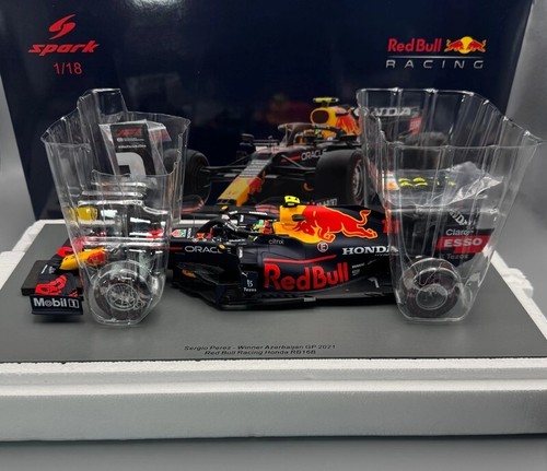 Spark 18S583 F1 RB16B #11 Honda Red Bull Racing Vainqueur GP Azerbaïdjan 2021 - Foto 11 di 17