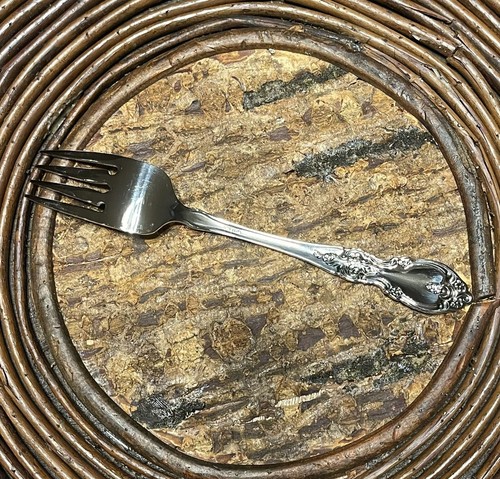 ONEIDA 'LOUISIANA' COMMUNITY STAINLESS GLOSS SALAD FORK SET - Picture 6 of 12