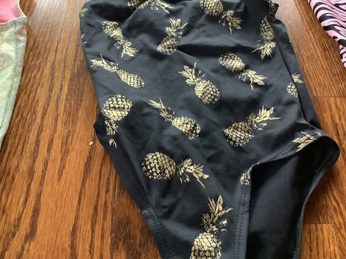 Girls Lot Of Three Swimsuits size 3T Gently Used - Picture 5 of 8