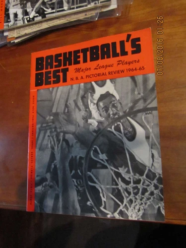 1964 Basketball's Best Pictorial Review Yearbook Wilt Chamberlain b1