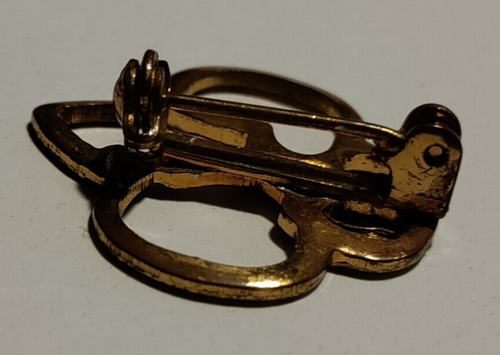 Vintage Girl Scout Brownie Membership Pin Pinback Brooch Gold Tone - Picture 3 of 4