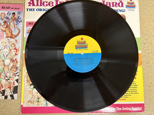 Kid Stuff  Rare 1985 Alice In Wonderland Album WITH READ ALONG BOOK EXCELLENT - Bild 2 von 8