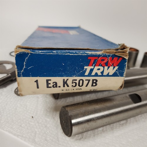 61-70 Chevy GMC Truck Van King Pin Set TRW K507B - Picture 3 of 3