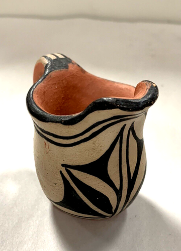 Signed Santana Melcher Santo Domingo Kewa Pueblo Pottery Creamer & Sugar (EY) - Picture 8 of 13