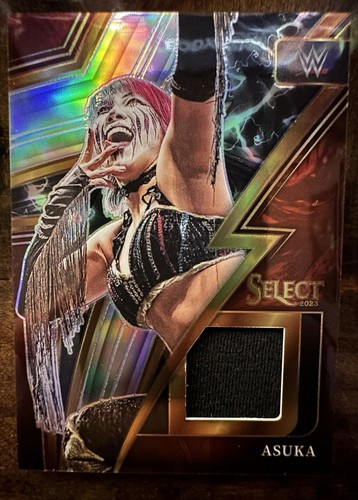 2023 Select WWE Asuka Sparks Silver Prizm Worn/Used Relic Patch - Picture 3 of 9