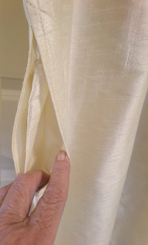 VINTAGE HYATT MENS'S WEAR IVORY CAFTAN w/BURGUNDY/GOLD EMBROIDERY & BEADING - 42 - Picture 8 of 14
