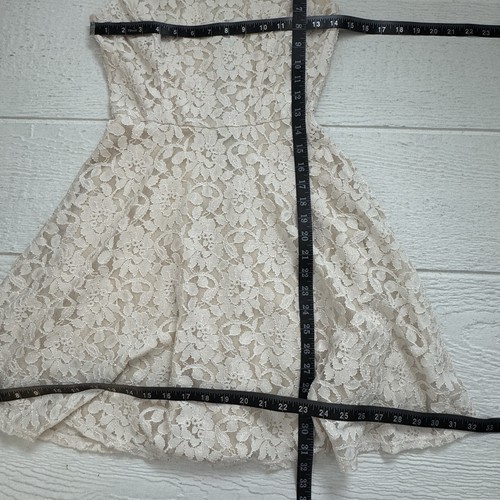 Speechless Kleid XS Fit & Flare Spitze-Blumen ärmellos U-Ausschnitt kurz Party - Bild 7 von 8