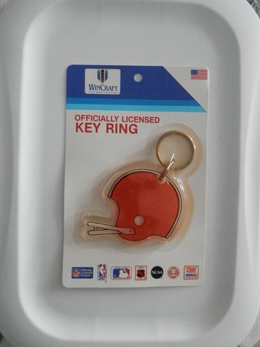 Cleveland Browns keychain Vtg New 3 1/4" X 2 1/2" Acrylic NFL New in package - Picture 2 of 3
