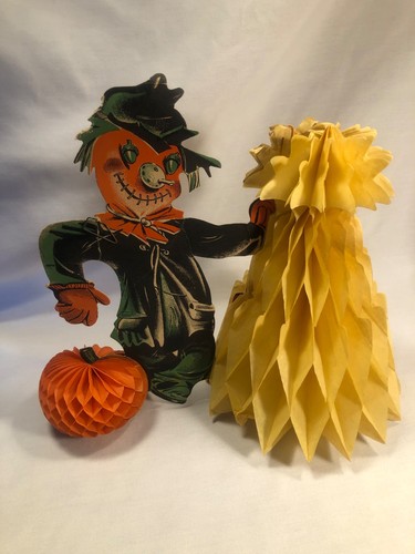 Vintage Halloween~ Scarecrow, Haystack, & Pumpkin Diecut W/Honeycomb~ Decoration - Picture 4 of 11