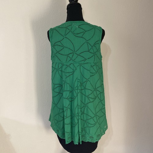 CABI 5036 Gemma Camiseta sin Mangas S Kelly Verde Ojales Blusa Alta Baja Verano - Imagen 4 de 12