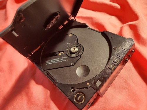 Sony Lettore CD Compatto Discman D-Z555 Batteria BP-100 Retro JP Made in Japan - Foto 12 di 12