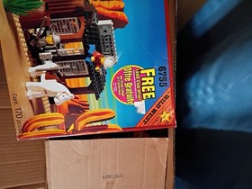 11 Complete Vintage lEGO Sets. 1996-1999