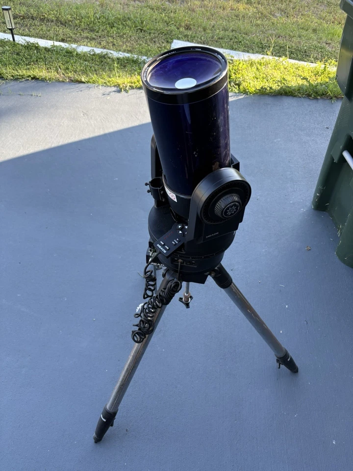 Meade ETX 125 Maksutov Cassegrain Telescope with Remote & Tripod - Image 2 of 4