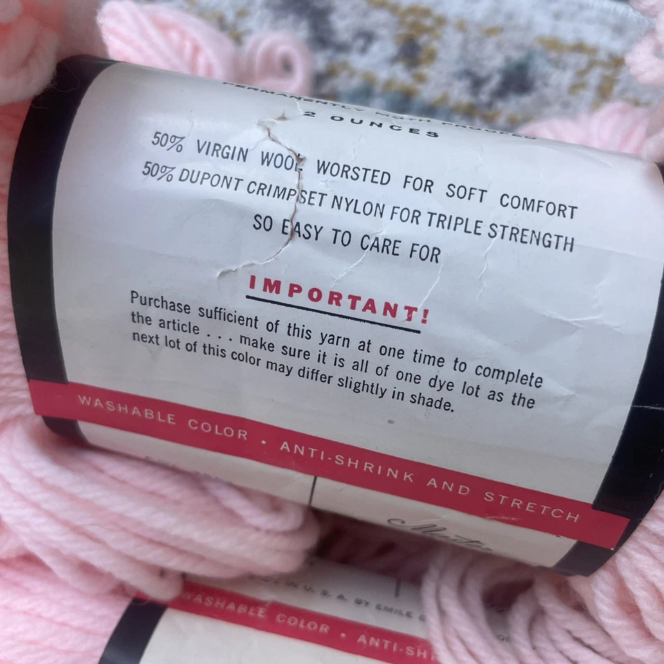 Vtg Bernat 50/50 Nylo Germantown Virgin Wool and Nylon Yarn Baby Pink 4 Pk 2543 - Image 4 of 4