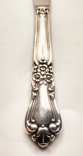 54-Pc WM A Rogers Oneida SECTIONAL Silverplate Flatware Set VALLEY ROSE w/ Chest - Picture 12 of 16