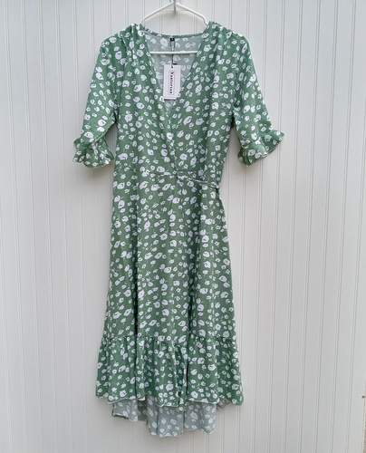 NANTERSAN Dress Medium M Summer Green Floral V Neck Wrap Ruffled Flowing Womens