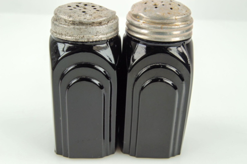 Vintage McKee Roman Arch Black Amethyst Salt & Pepper Shakers - Picture 2 of 6
