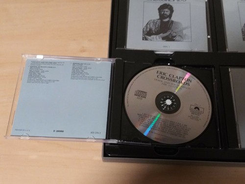 ERIC CLAPTON - CROSSROADS 4 CD BOXED SET- WITH 30 PAGE BOOKLET - Picture 7 of 8