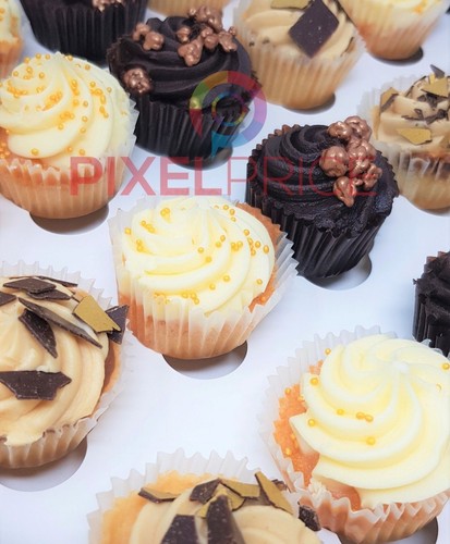 1,2,4,6 & 12 Hole Cupcake Box With Clear Window and Removable Tray (3 Inch Deep) - Picture 10 of 12